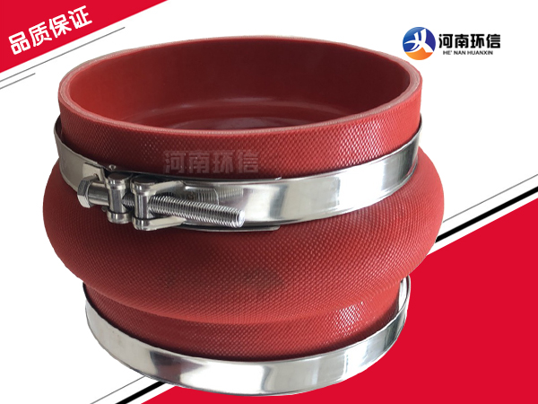 卡箍橡膠軟（ruǎn）管接頭（tóu）